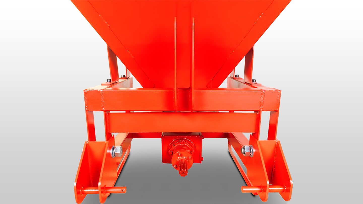 Пескоразбрасыватель навесной Беларус ПР-320 (320 л) 0